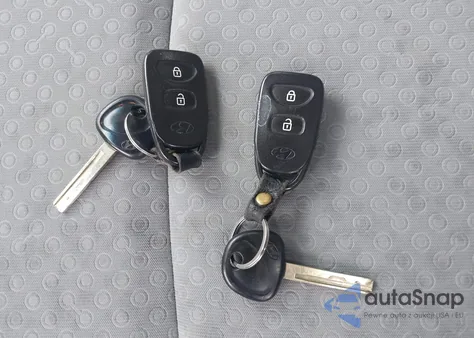 2012 Hyundai Accent Se from USA, damaged, VIN KMHCU5AE0CU019956